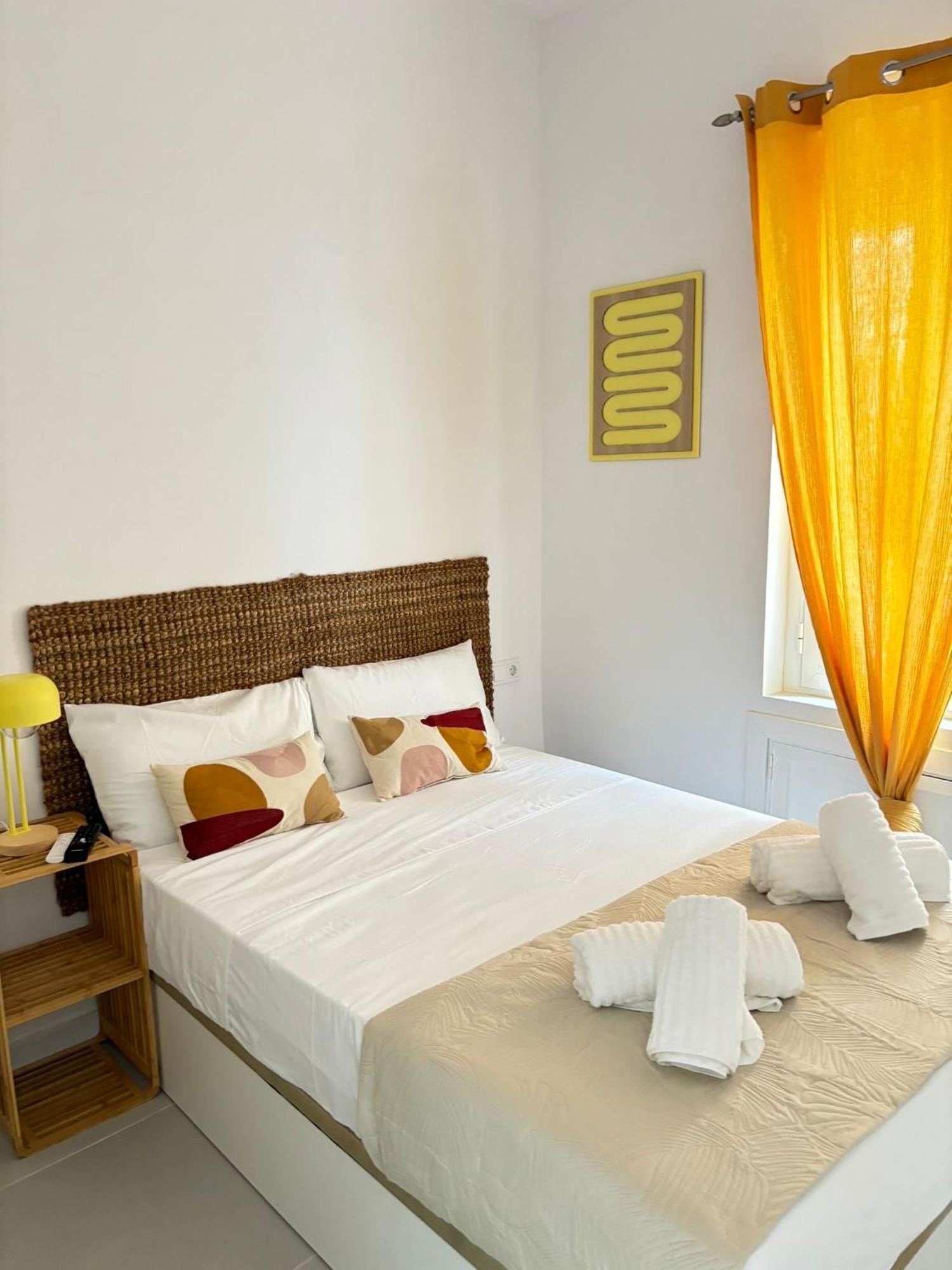 Carolinas Suites By Coqueto Alicante Exterior foto